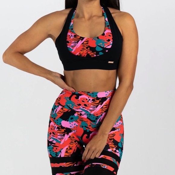 Enchanted Scrunch Leggings Set – Bold Floral Gymwear - Picture 8 of 8
